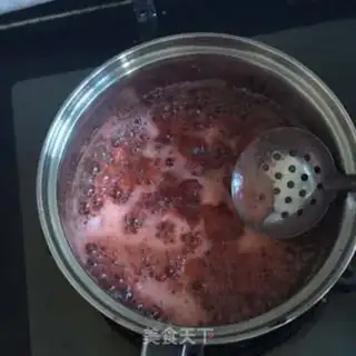Make Homemade strawberry sauce step 12