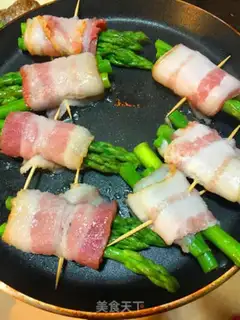 Make Bacon rolls step 4