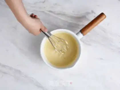 Make Strawberry balls step 5