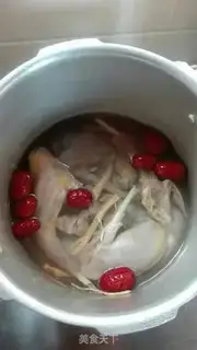 Make White-faced rooster step 1