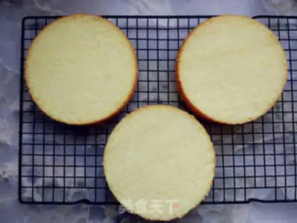 Make Starfleet yogurt mousse cake step 9
