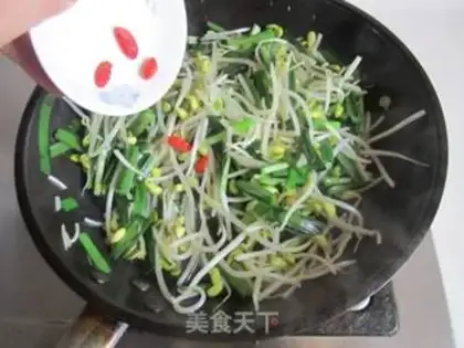 Make The bean sprouts step 4