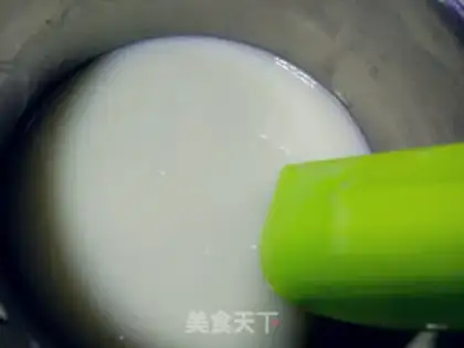 Make Starfleet yogurt mousse cake step 15