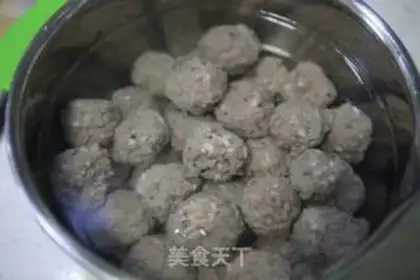 Make Mushroom beefballs step 23
