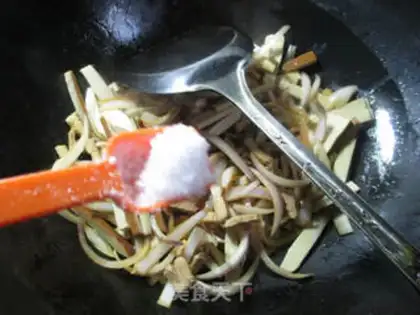 Make Five onion eggs dry step 5