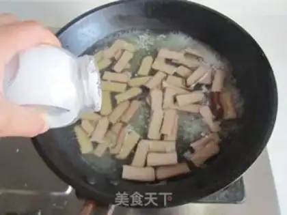 Make Celery and eggs step 1