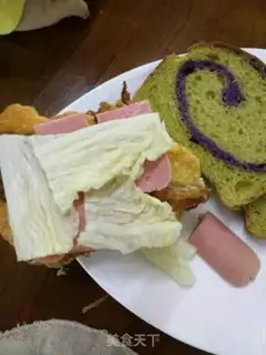 Make Spinach toast sandwich step 2