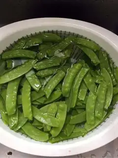Make Dutch beans step 0