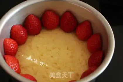 Make Strawberry cheese mousse step 15