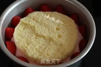 Make Strawberry cheese mousse step 17