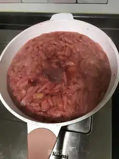 Make Strawberry sauce step 2