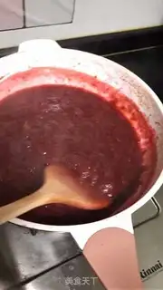 Make Strawberry sauce step 3