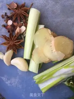 Make Red pig hoof step 3