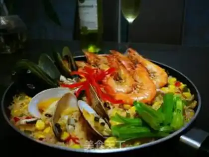 Make Spanish seafood step 18