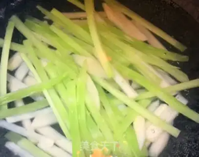 Make Spicy laddin step 1