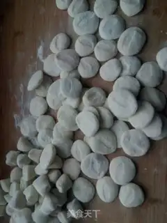 Make Beanie and lamb dumplings step 6
