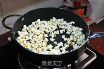Make Popcorn step 3