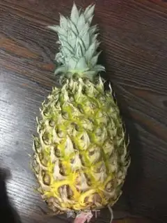 Make Pineapple rice step 0