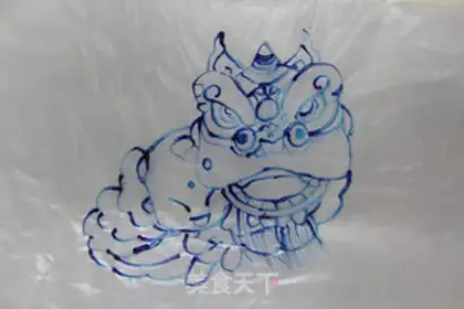 Make Wake the lion cake step 10
