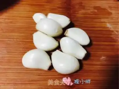 Make Garlic spinach step 0