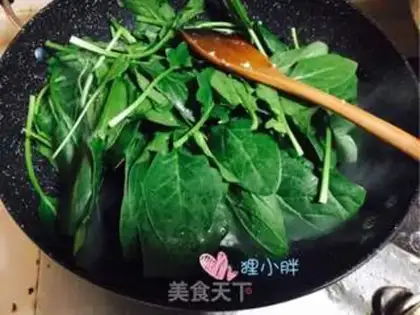 Make Garlic spinach step 4