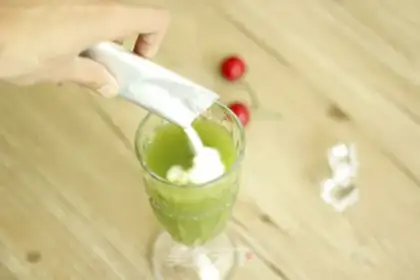 Make Fresh cucumber Sydney juice step 10