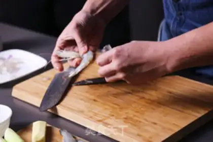 Make Shrimp with shellless oil step 0
