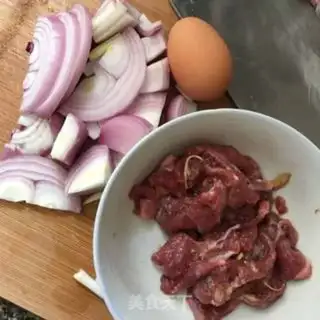 Make Egg beef step 1