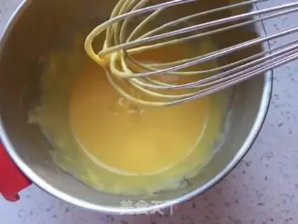 Make Specious omelet rolls step 3