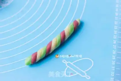 Make Lollipop cookies step 9