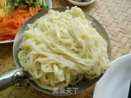 Make Thai sour noodles step 5