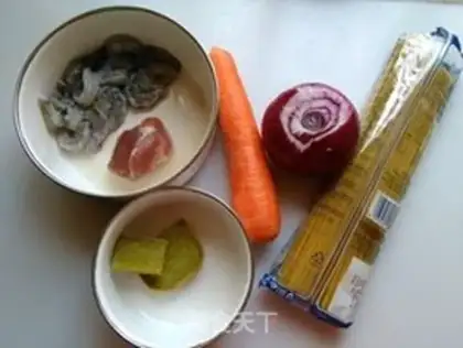 Make Curry shrimp with pasta step 0