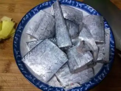 Make Red-fried fish step 0
