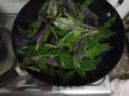 Make Cleaning up on garlic step 2