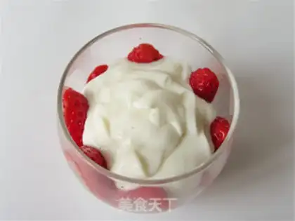 Make Strawberry yogurt step 3