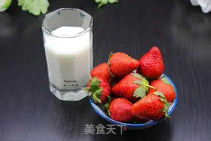 Make Strawberry shakes step 0