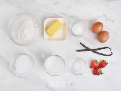 Make Strawberry balls step 0