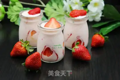 Make Strawberry shakes step 5