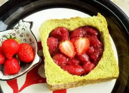 Make Spinach toast and sandwiches step 23