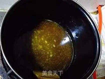 Make Pineapple flip cake step 2