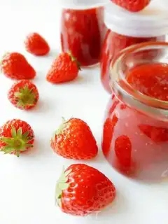 Make Homemade strawberry sauce step 9