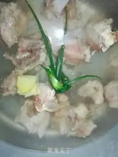 Make Sea belt bone soup step 2