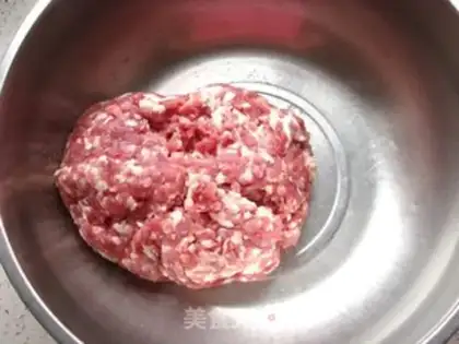 Make Celery pork buns step 2