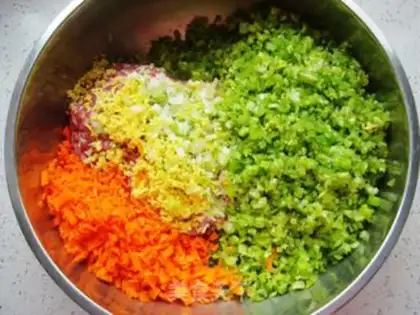 Make Celery pork buns step 5