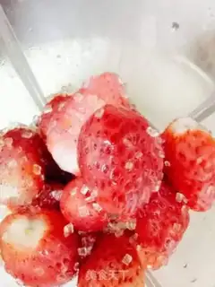 Make Strawberry ice cream step 2