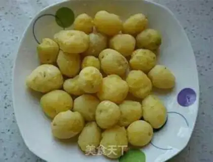 Make Garlic potatoes step 1