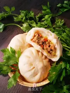 Make Celery pork buns step 14