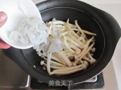 Make Silver fish mushroom egg soup step 4