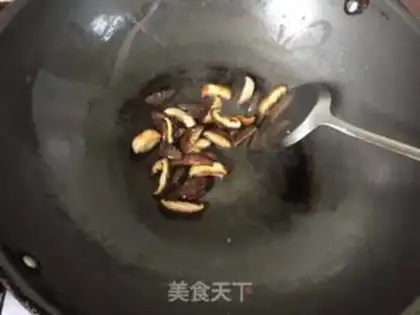 Make Yellow chicken step 7