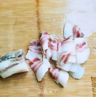 Make Quinbu gufa makes three layers of meat step 0